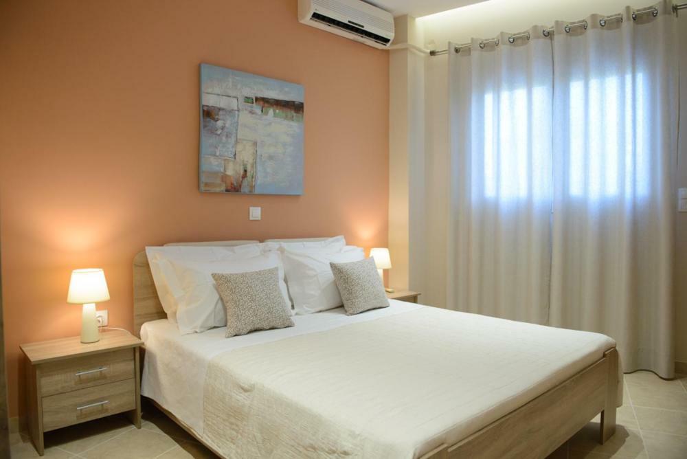 Beautiful House In Alimos Near To The Beach And Metro Atenas Exterior foto